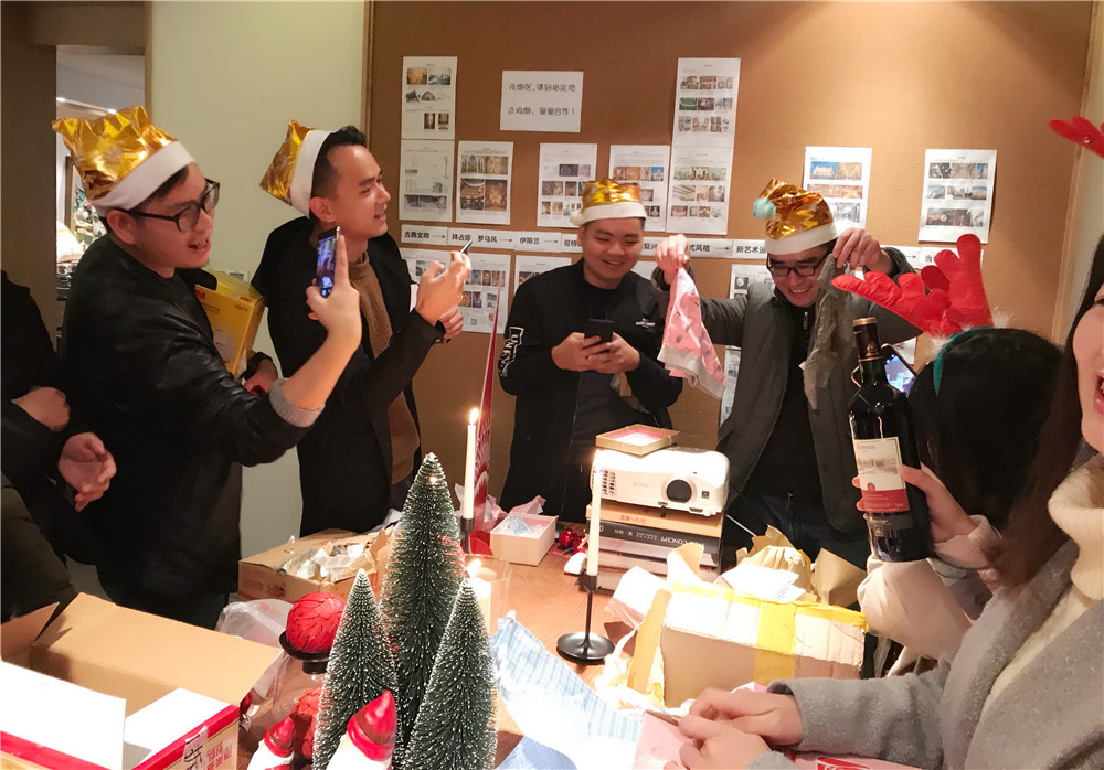 迪梵宜設計圣誕狂歡趴