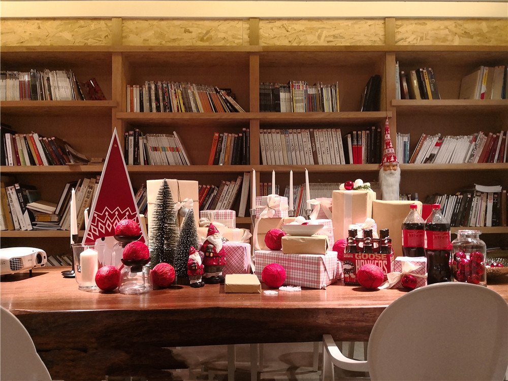 迪梵宜設計圣誕狂歡趴